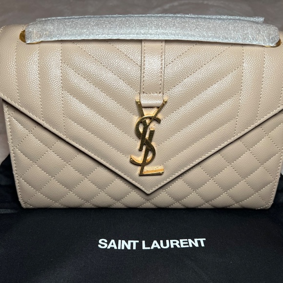 NEW YSL Envelope Medium in Quilted Grain De Poudre Embossed Leather - Picture 3 of 10